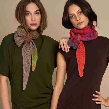 Strickset "Big Sophie Scarf" aus einem Poema Color Bobbel von Laines du Nord