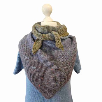Strick-Set einfaches Dreieckstuch aus einem Poema Tweed Bobbel