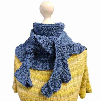 Strick-Set Halbrundes Tuch aus der Line Sandnes Garn