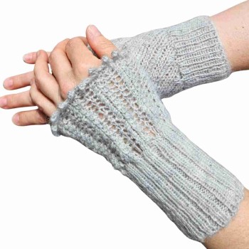 Strick-Set Hand-Stulpen mit Spitzen-Muster aus der Brushed Armonia in Runden gestrickt